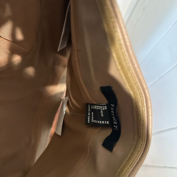 NWT Forever 21 Tan Faux Leather Corset Top - Picture 3 of 4